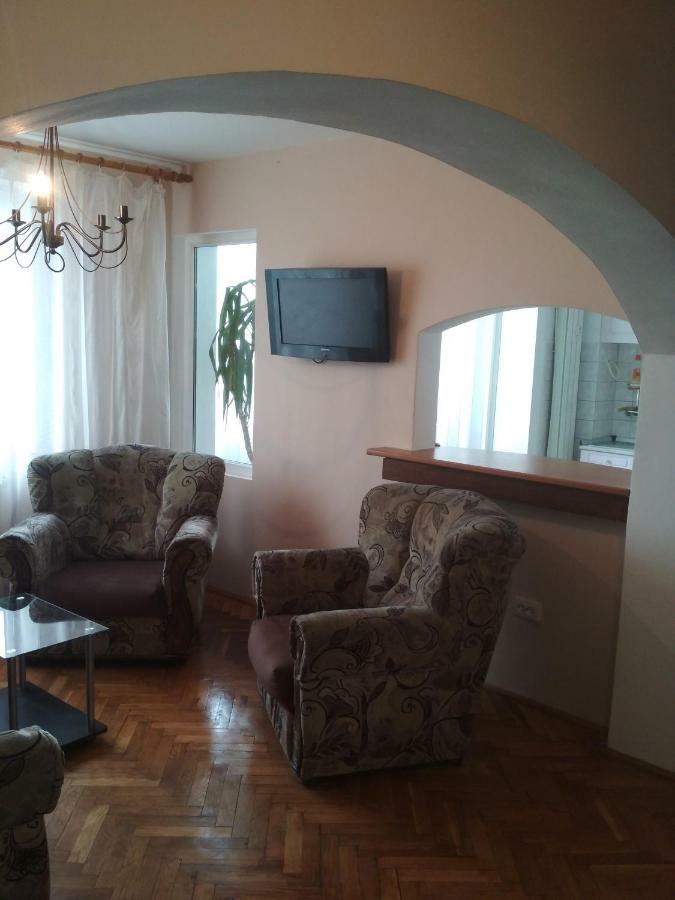 Pelican Proxy Apartment Oradea Εξωτερικό φωτογραφία